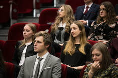 Stypendia marszałka województwa dla najlepszych studentów pierwszego roku