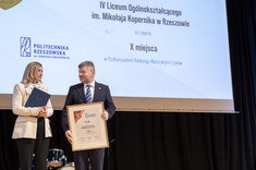 Od lewej: Dorota Nowak-Maluchnik, prof. Piotr Koszelnik,